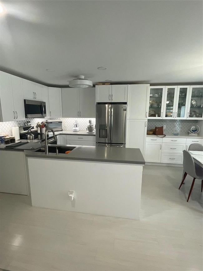 Slow Close Custom Kitchen Cabinets
