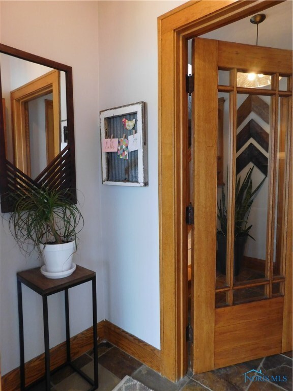 Entry way