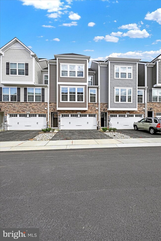 7907 Olive Branch Ln, Laurel, MD 20723 - photo 2