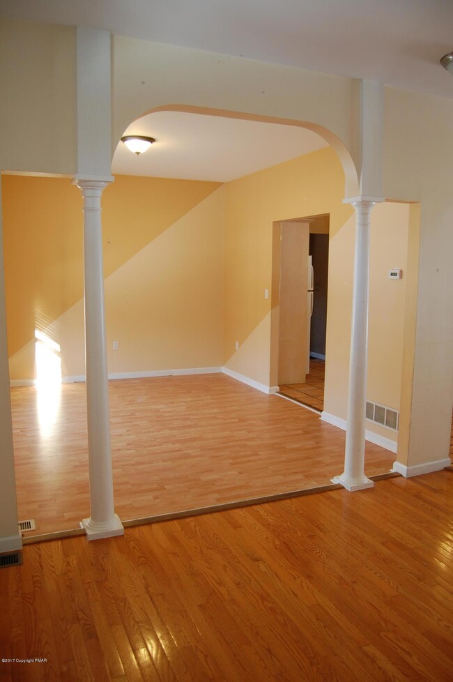 160 Escoll Dr, East Stroudsburg, PA 18301 - photo 6