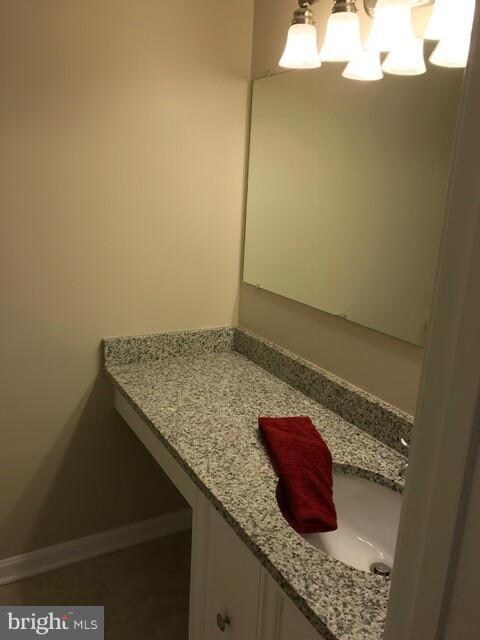 5827 Cove Landing Rd unit 102, Burke, VA 22015 - photo 3