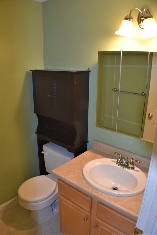 97 Hildreth St unit 10, Lowell, MA 01850 - photo 5