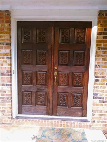 Double door entry