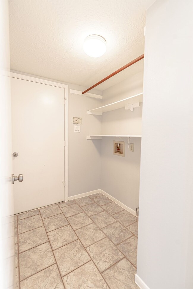 14607 Cypress Falls Dr, Cypress, TX 77429 - photo 7