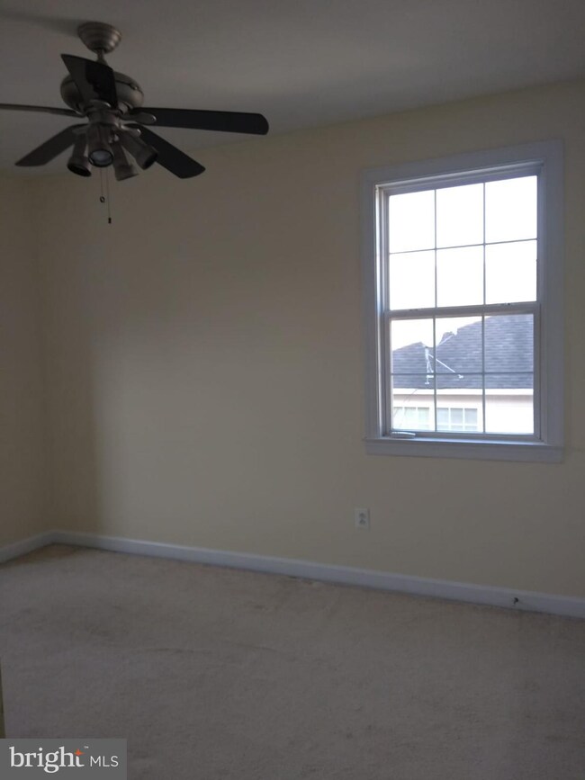 3313 Castle Ridge Cir #30, Silver Spring, MD 20904 - photo 6