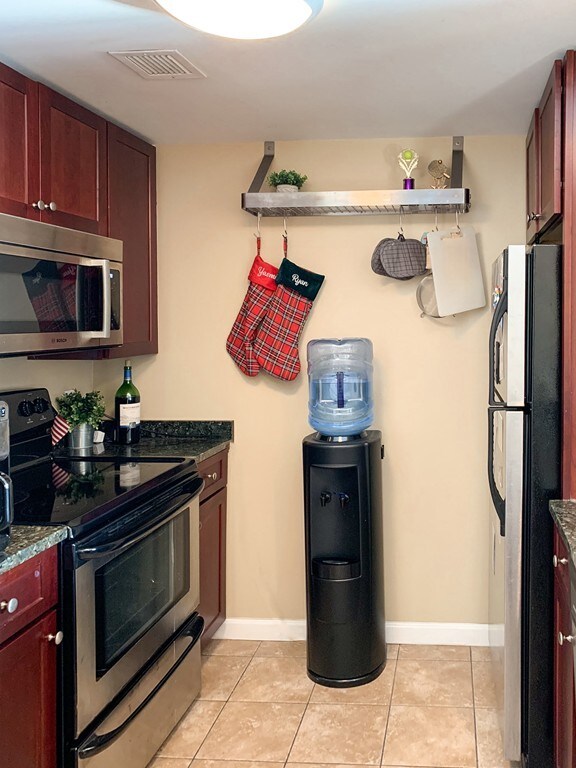 Regatta Riverview Residences unit 1508, Cambridge, MA 02141 - photo 5