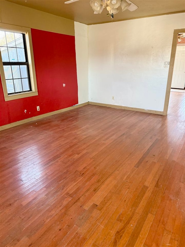 1002 S 9th St, Blackwell, OK 74631 - photo 7