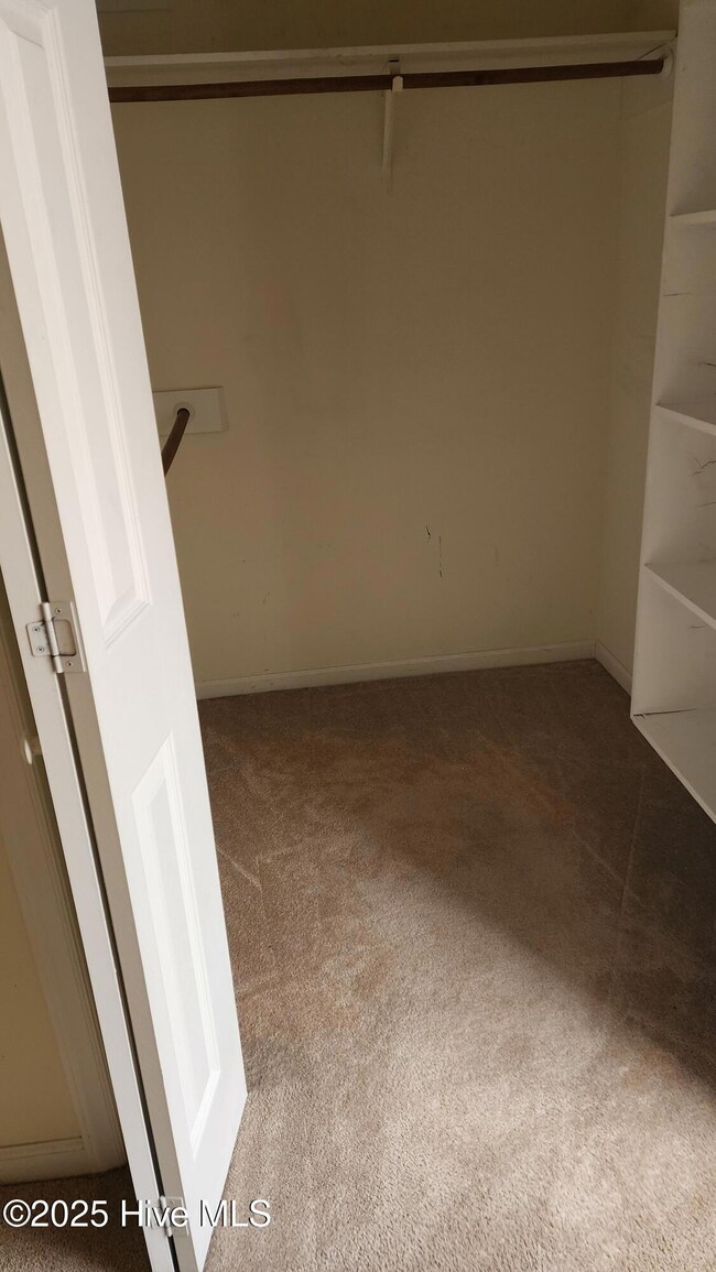 1121 Nicklaus Dr unit B, Greenville, NC 27834 - photo 7