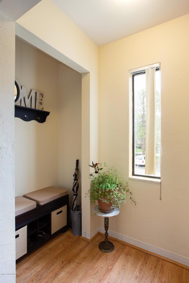 02-7808 Shadowood Dr 806