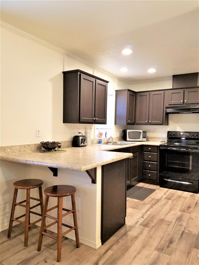 141 SW 15th St unit 14, Bend, OR 97702 - photo 6