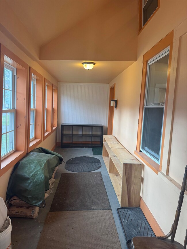 10 Meadow St, Ludlow, VT 05149 - photo 6