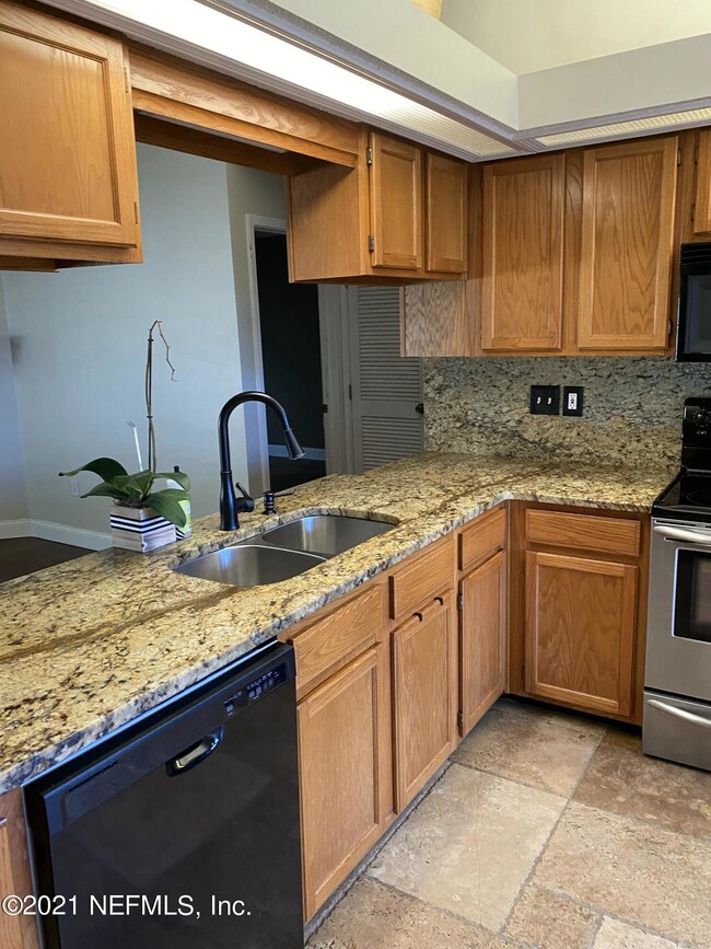 8119 Tessa Terrace E, Jacksonville, FL 32244 - photo 7