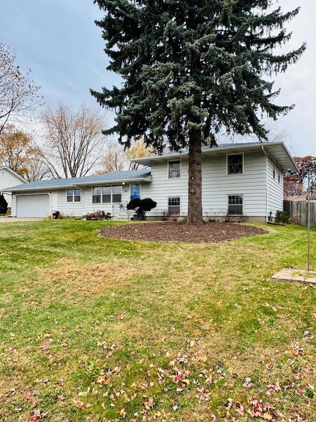 7447 Cloman Way, Inver Grove Heights, MN 55076 - photo 5