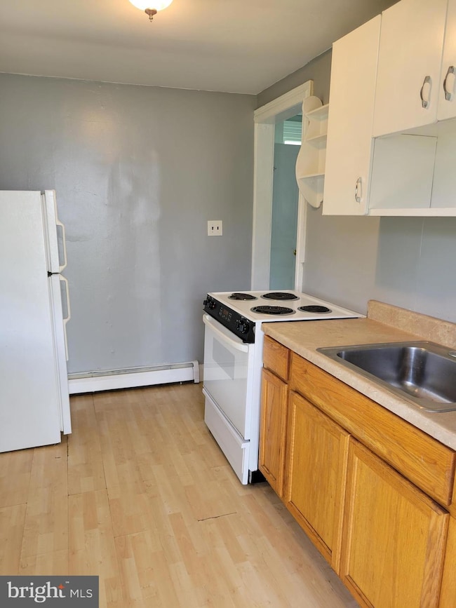 305 Brower Ave, Phoenixville, PA 19460 - photo 2