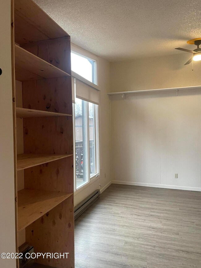 8600 Boundary Ave unit I2, Anchorage, AK 99504 - photo 2