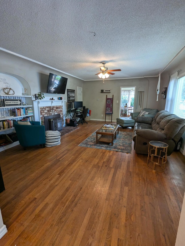 PXL_20250616_221810427