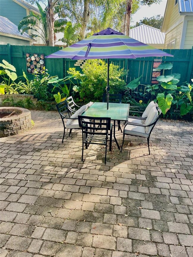 outside dinning