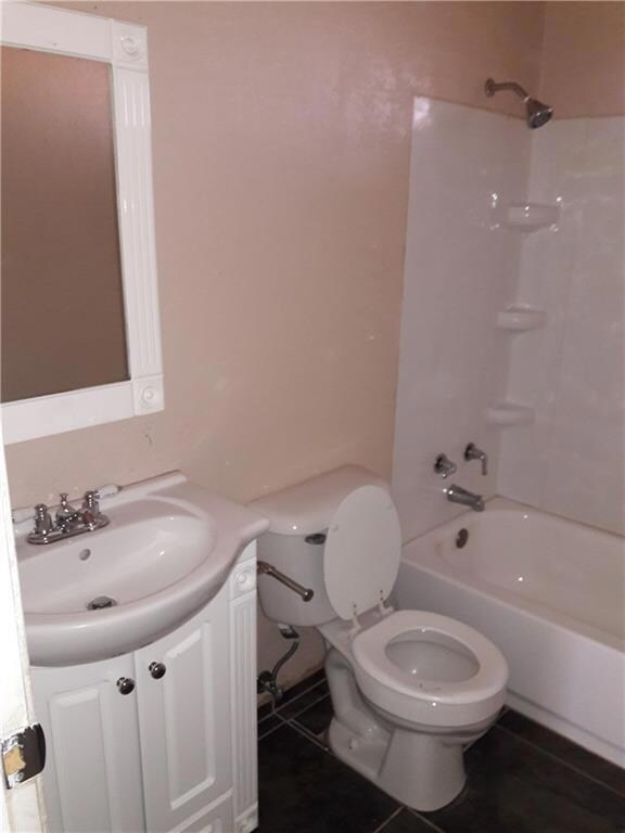 10201 Chinaberry Dr, El Paso, TX 79925 - photo 6