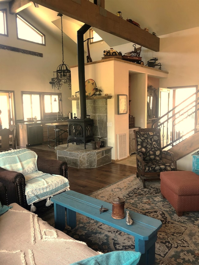 134 Heppner Ln, Fort Jones, CA 96032 - photo 4