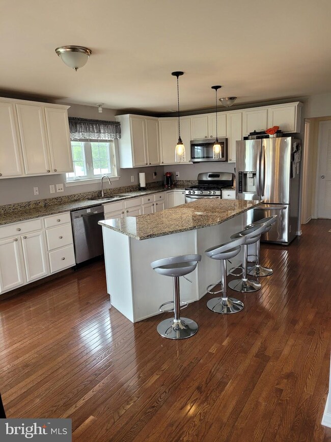 2757 Medina St, Vineland, NJ 08361 - photo 2