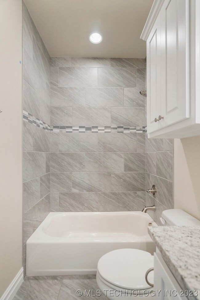 12809 S 6th St, Jenks, OK 74037 - photo 7