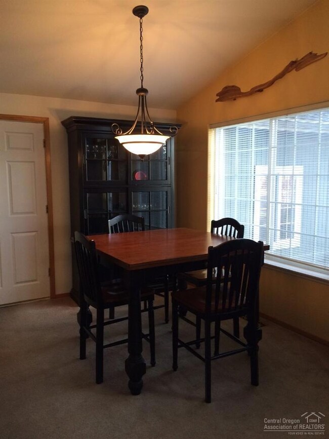 2105 NE Kim Ln, Bend, OR 97701 - photo 7