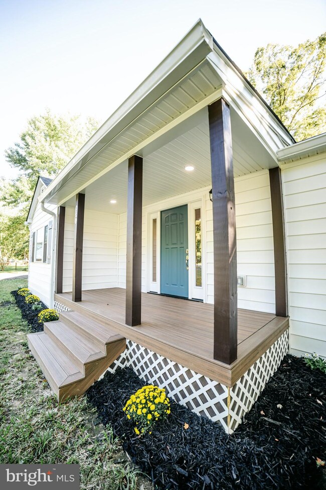 22595 Point Lookout Rd, Leonardtown, MD 20650 - photo 7