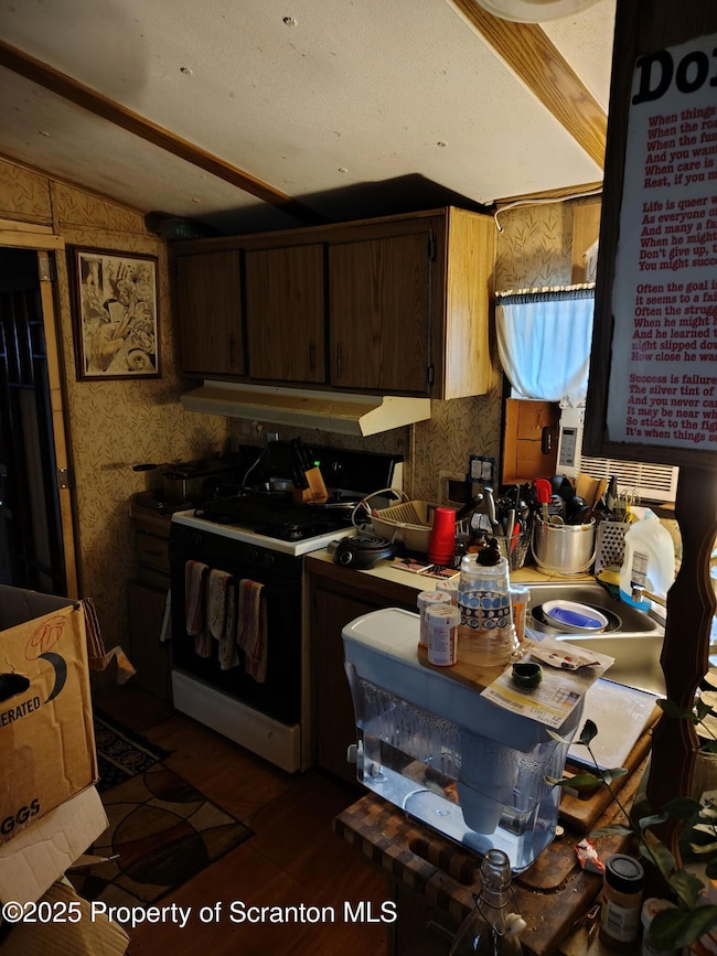 144 Old Loggers Rd, Factoryville, PA 18419 - photo 3