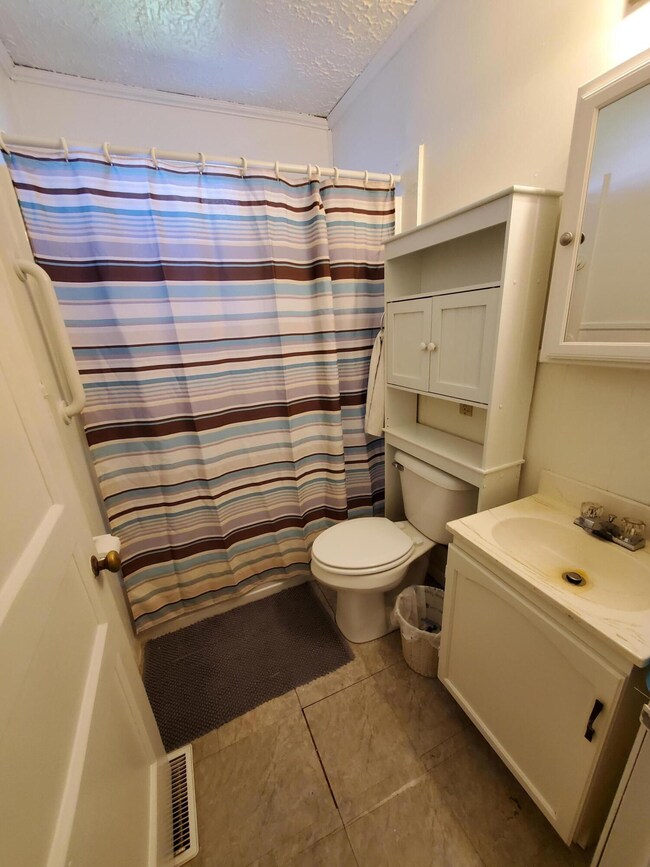 Craig Bathroom