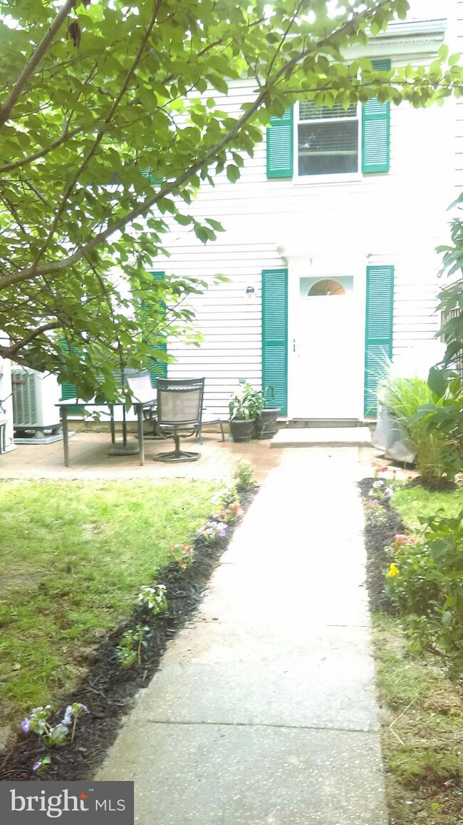 14112 Aldora Cir, Burtonsville, MD 20866 - photo 3