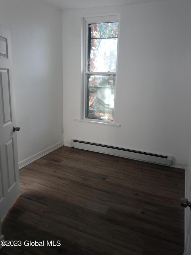336 Clinton Ave unit 2nd Floor, Albany, NY 12206 - photo 6