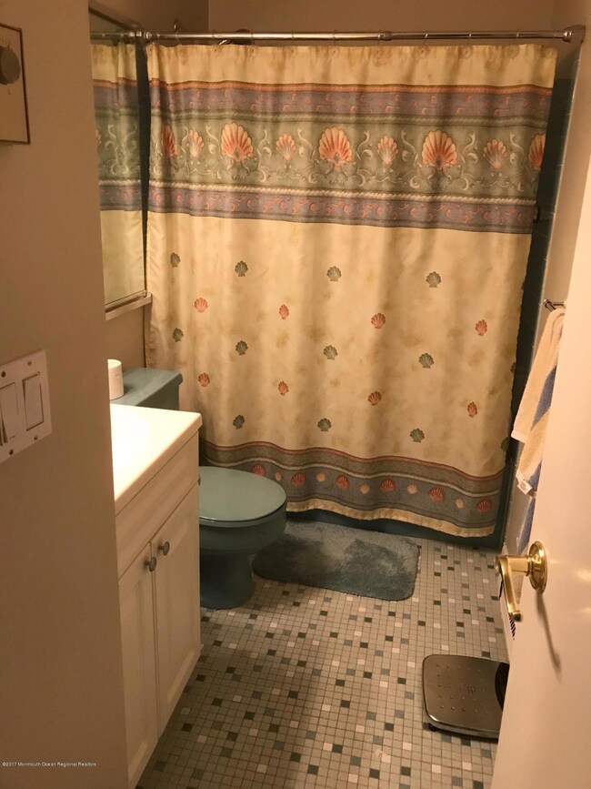 44 Claremont Ct unit 35D, Red Bank, NJ 07701 - photo 4