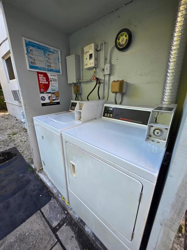 7155 Rue Notre Dame unit 10, Miami Beach, FL 33141 - photo 3