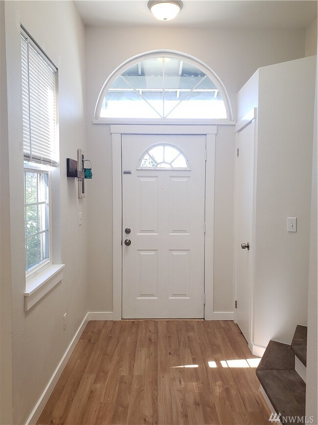 6900 Church Creek Loop NW, Stanwood, WA 98292 - photo 2