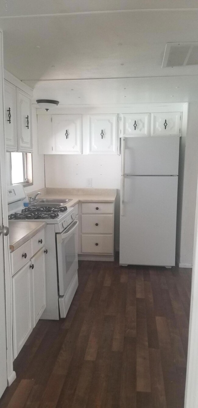 5002 W Bethany Home Rd unit 152, Glendale, AZ 85301 - photo 3