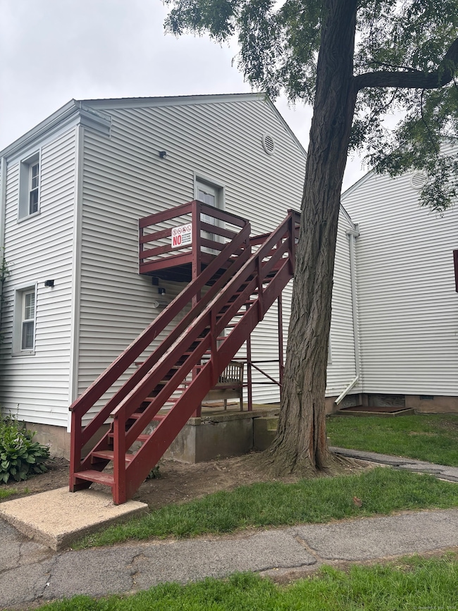 74 Standish Rd unit 3, Stamford, CT 06902 - photo 4