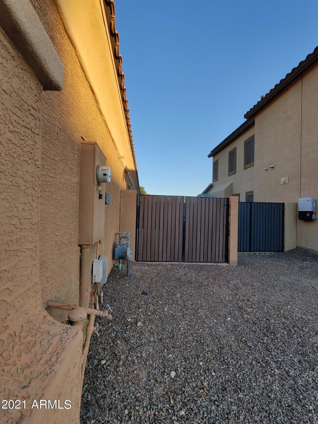 0 - Front of House (2)