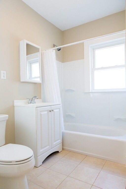 48 S Crescent Circuit unit 1, Boston, MA 02135 - photo 5