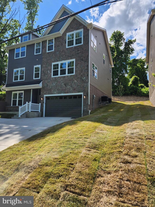 18520 Old Triangle Rd, Triangle, VA 22172 - photo 4