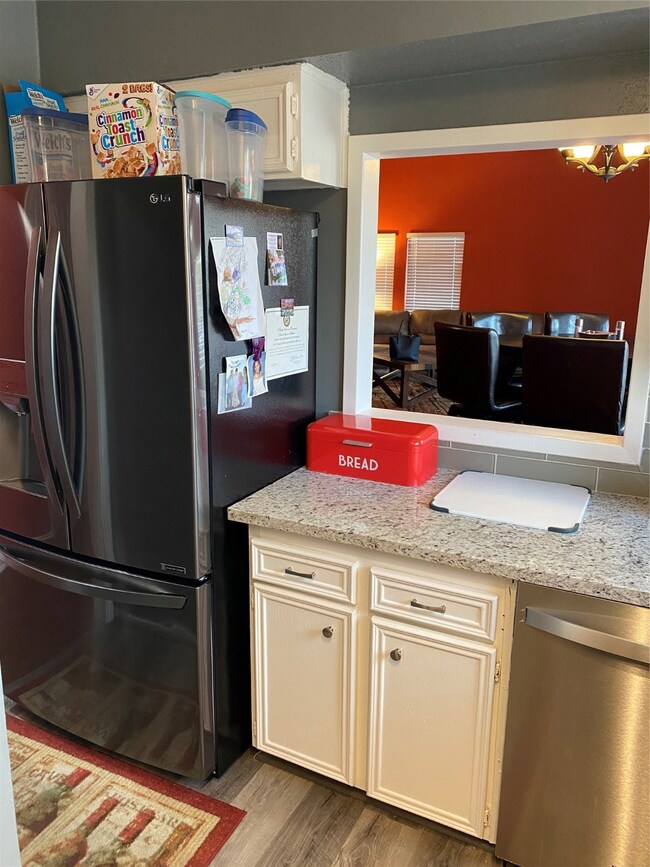 7821 Bateman Ln unit 7821, Houston, TX 77088 - photo 6