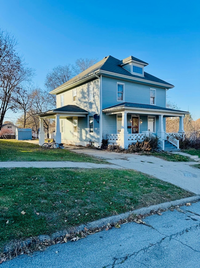 614 N Maple St, Creston, IA 50801 - photo 2