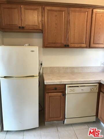 1750 N Sycamore Ave unit 310, Los Angeles, CA 90028 - photo 2