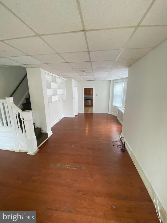 10 Cherry St, Darby, PA 19023 - photo 2