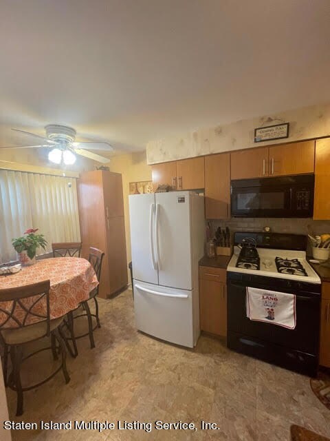 132 Gateway Dr, Staten Island, NY 10304 - photo 3