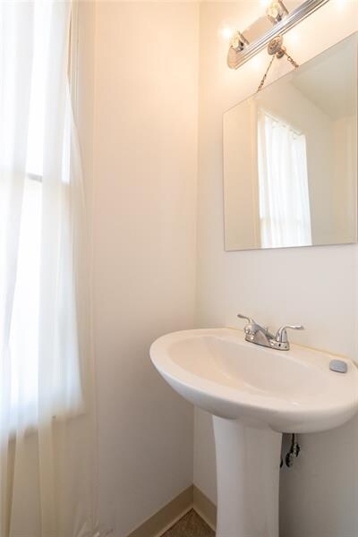 1508 Dupont St, Conway, PA 15027 - photo 6