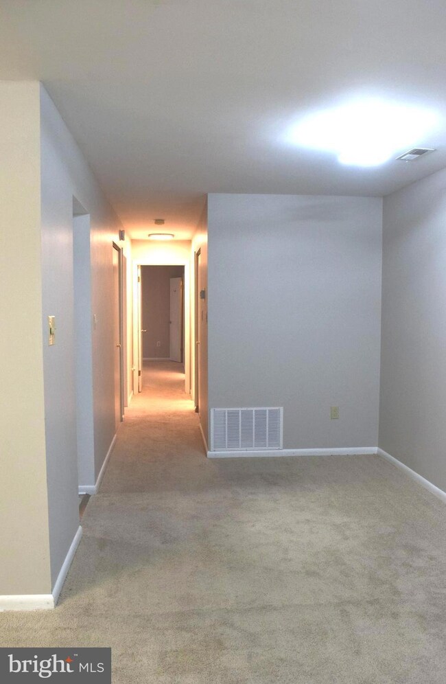 19 Juliet Ln unit 201, Nottingham, MD 21236 - photo 4