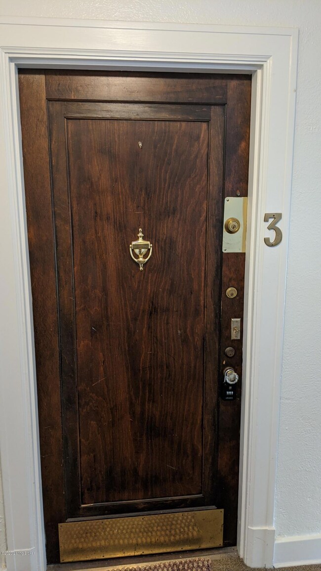 1304 Everett Ave unit 3, Louisville, KY 40204 - photo 2