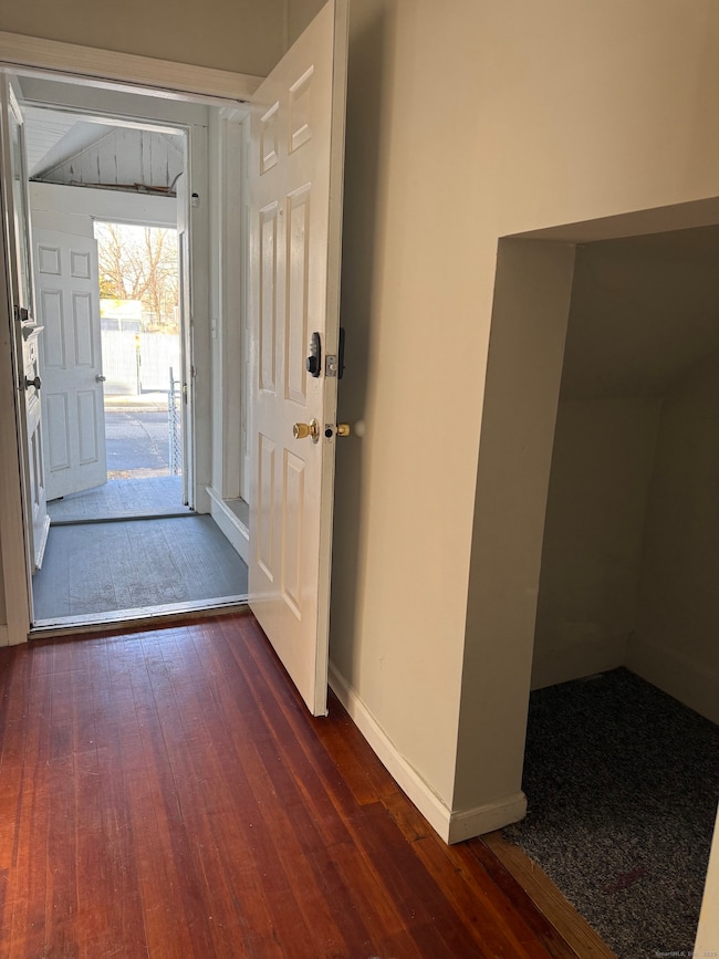 82 1st St, New Haven, CT 06519 - photo 7