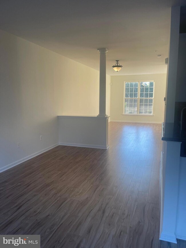 8323 Brooktree St, Laurel, MD 20724 - photo 5