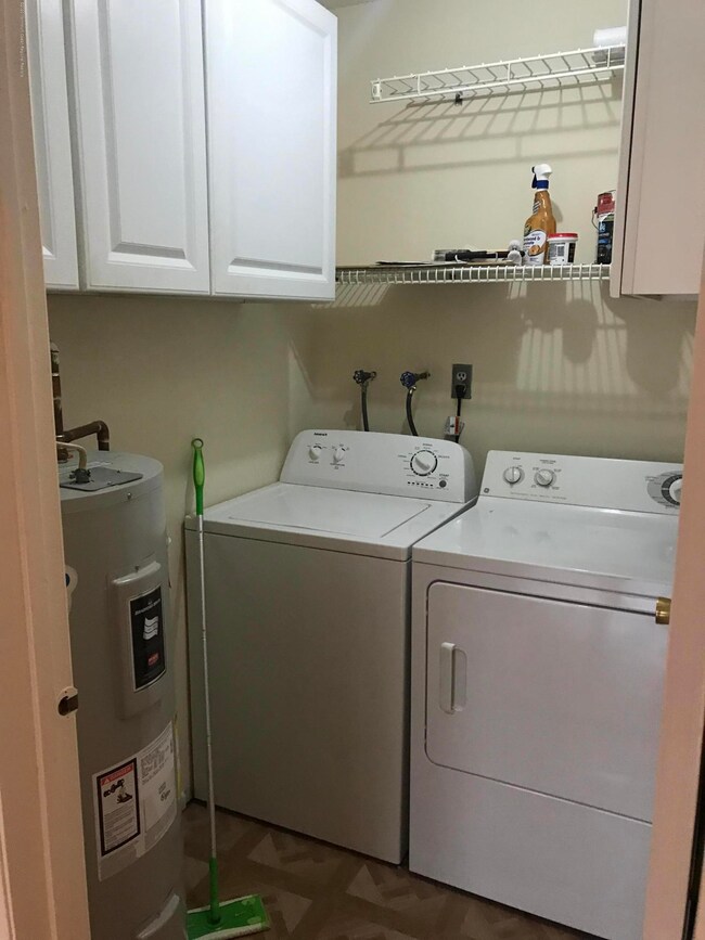 9 Pine Cluster Cir unit B, Manalapan, NJ 07726 - photo 5